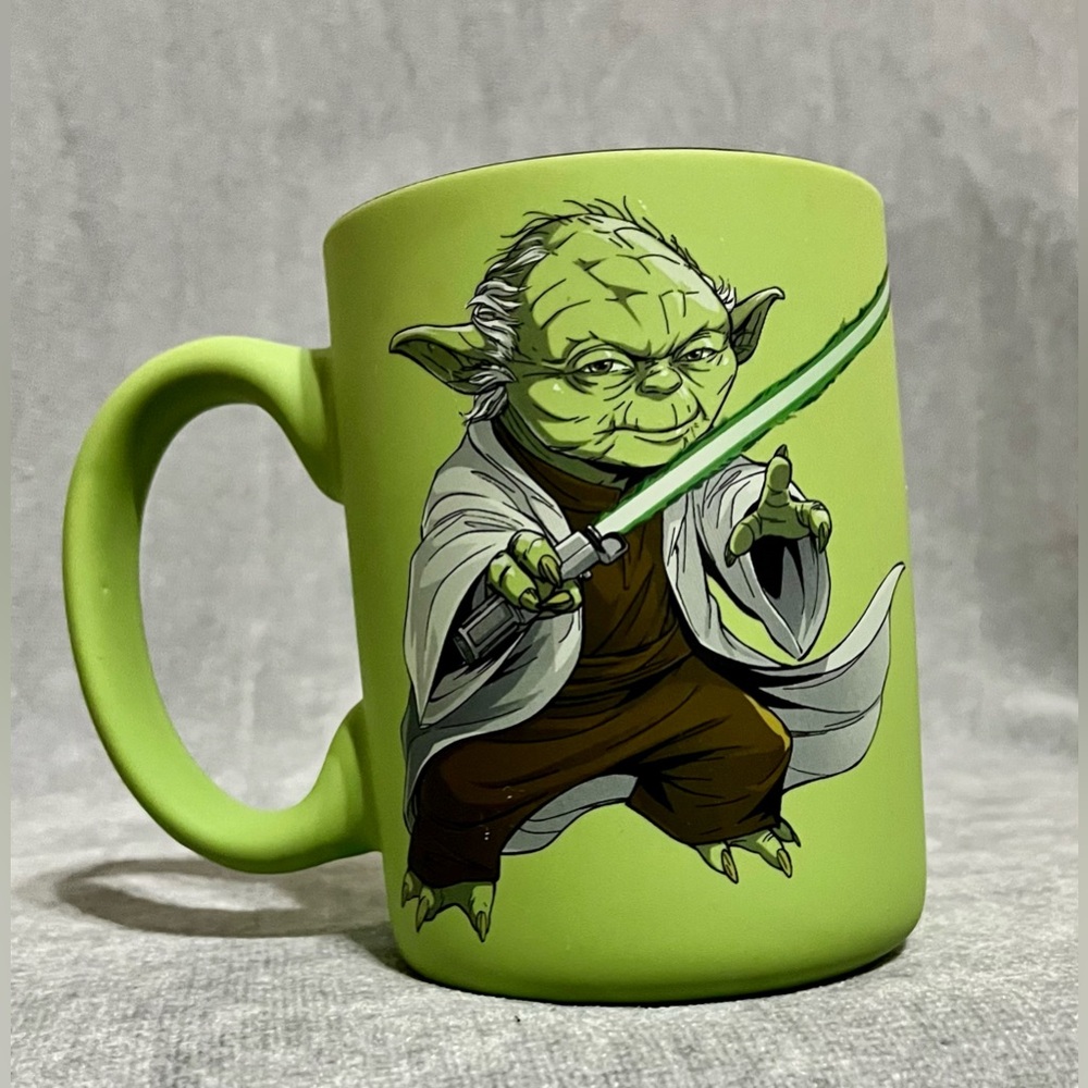 Star Wars “May The 4th Be With You” 16 Oz Yoda Green Mug - Picture 6 of 9
